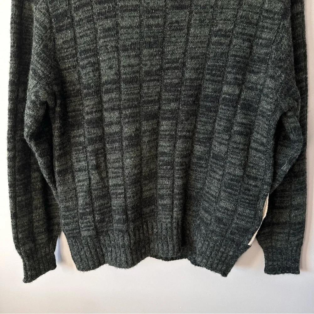 Milwaukee Knits Vintage 50s 60s  Sz M Wool Orlon Sweater Pockets Cricket Vneck
